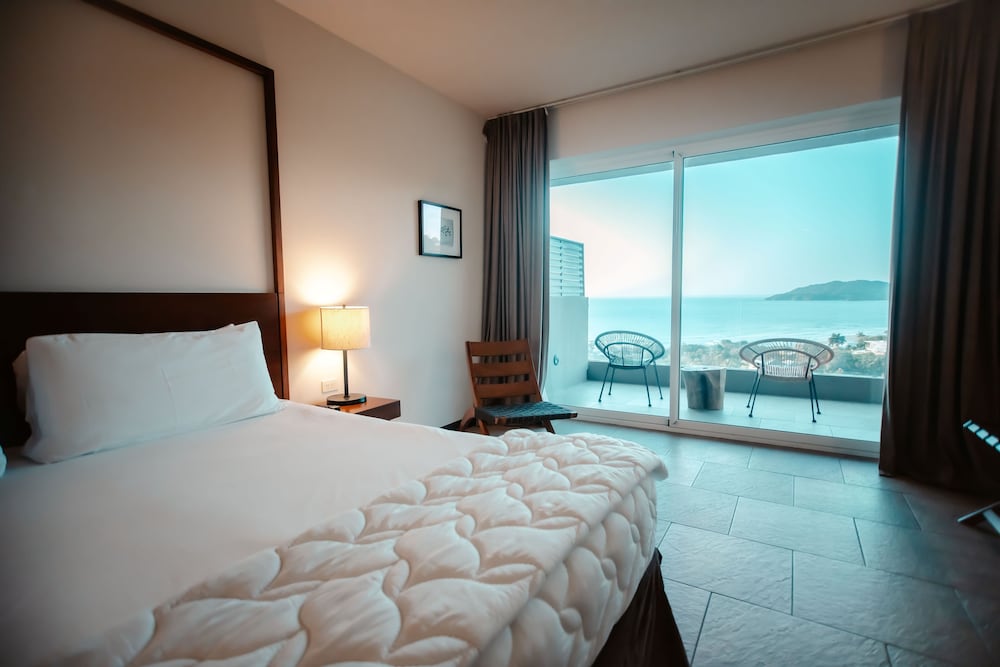 Concept, King Bed, Ocean View