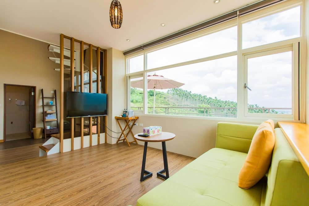 Sun Hola Villa 32/50