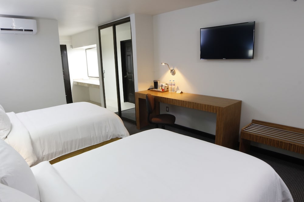 Room, 2 Double Beds, Garden Area