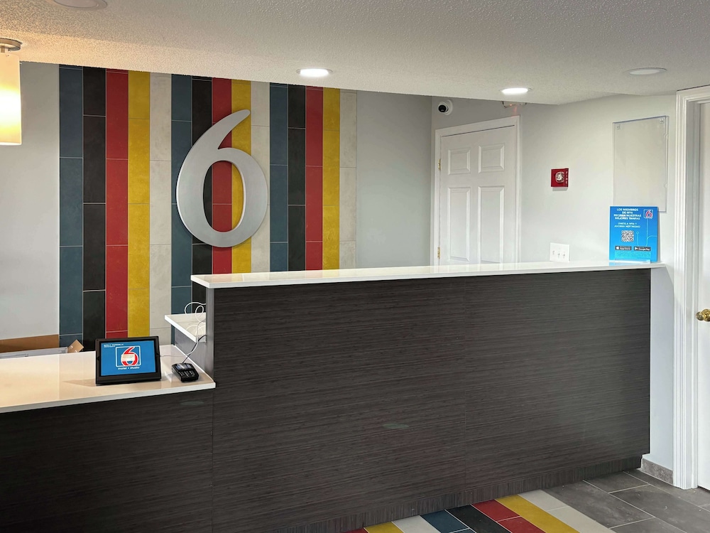 Lobby at Motel6 Richmond, KY – EKU Campus Area, RICHMOND - KY