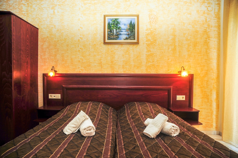 Hotel Tropical 47/72