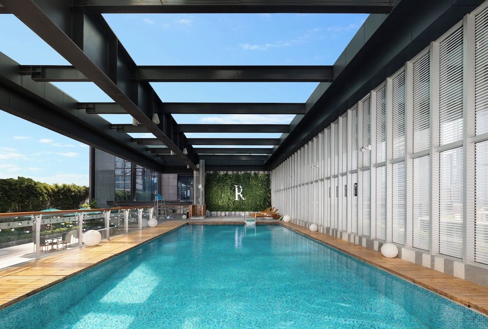 Rhombus Park Aura Chengdu Hotel 64/68