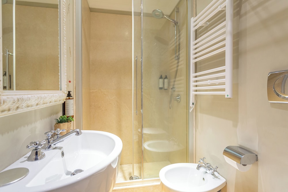 Hotel San Pancrazio 83/91
