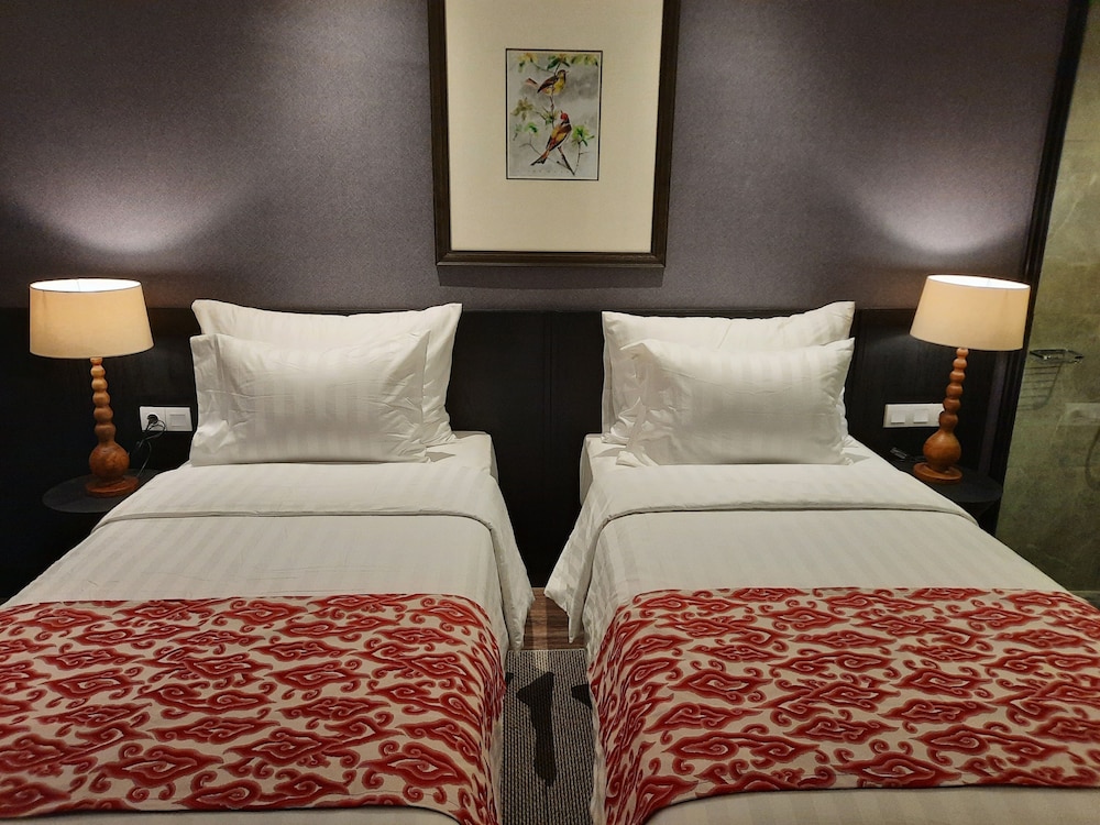 Hotel Suni Abepura 11/23