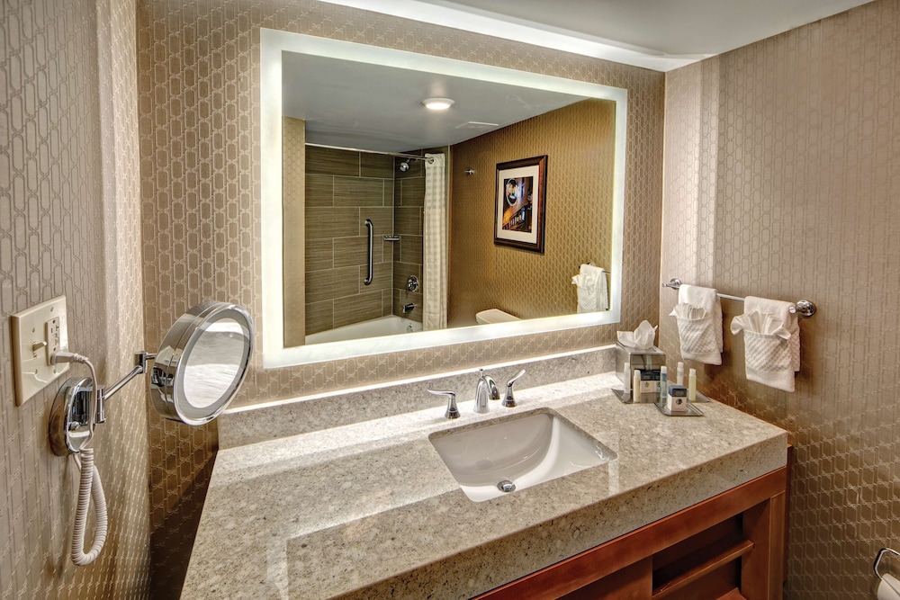Doubletree Memphis 43/68