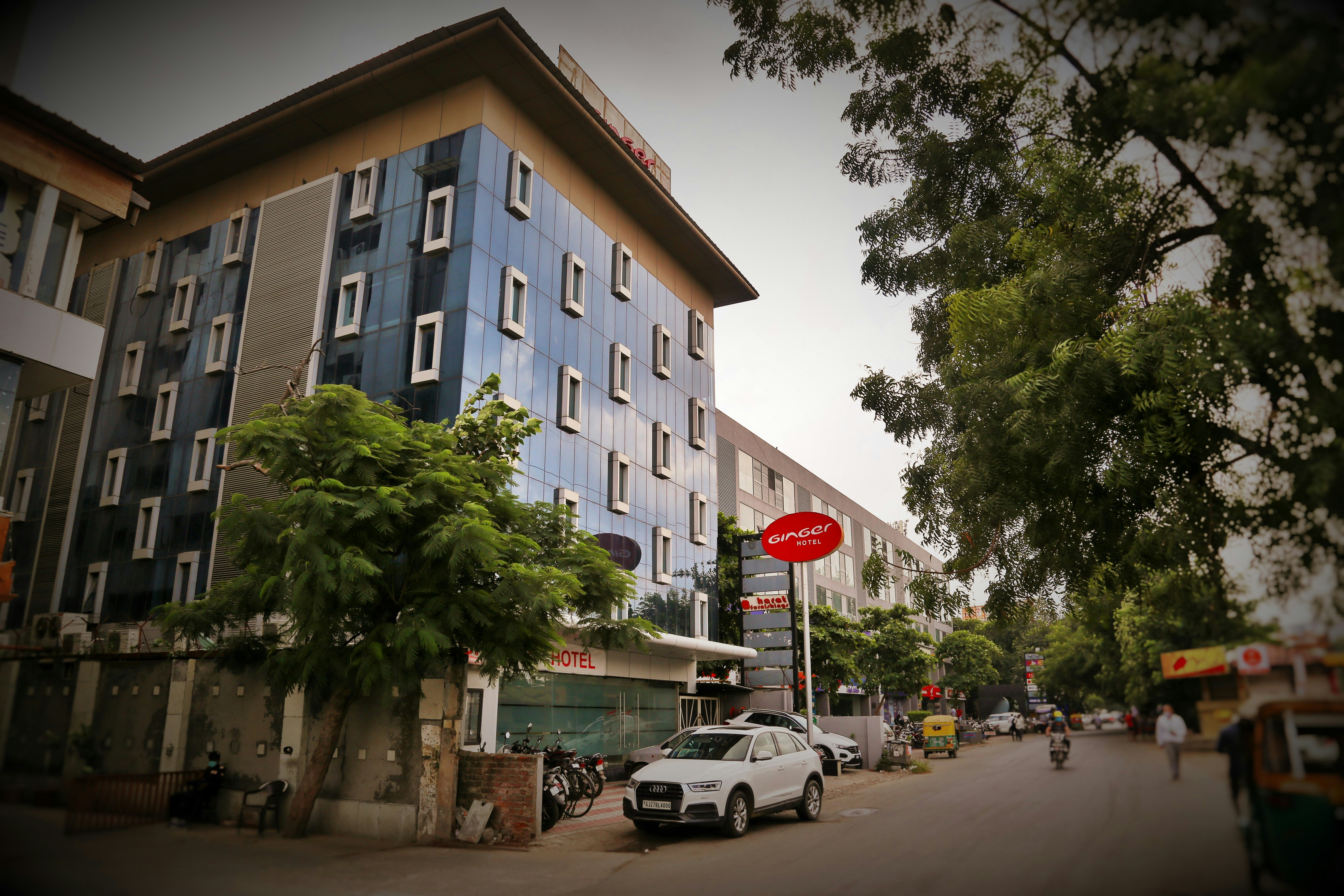 Ginger Ahmedabad Satellite 13/14