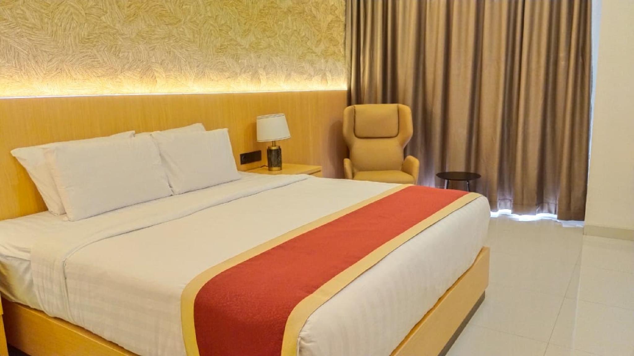 New Deluxe, Double Bed