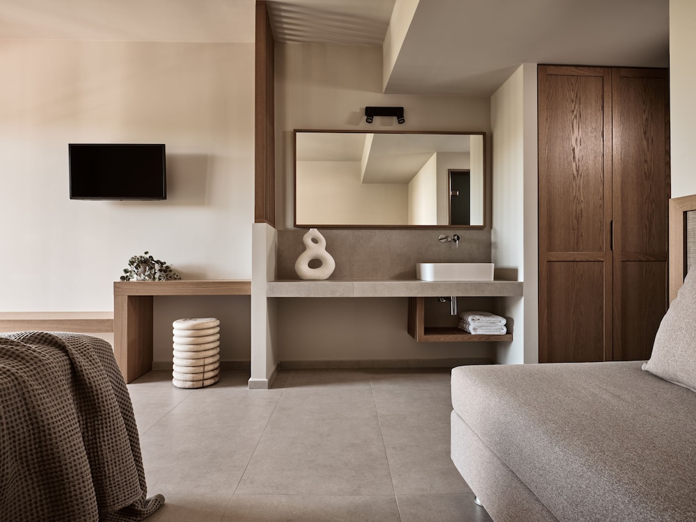 Alamis Apartments 36/50