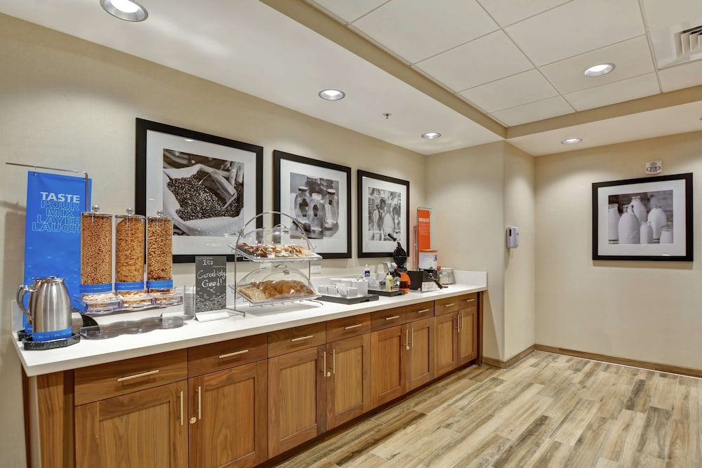 Hampton Inn Suites Tucson Marana Az 45/58