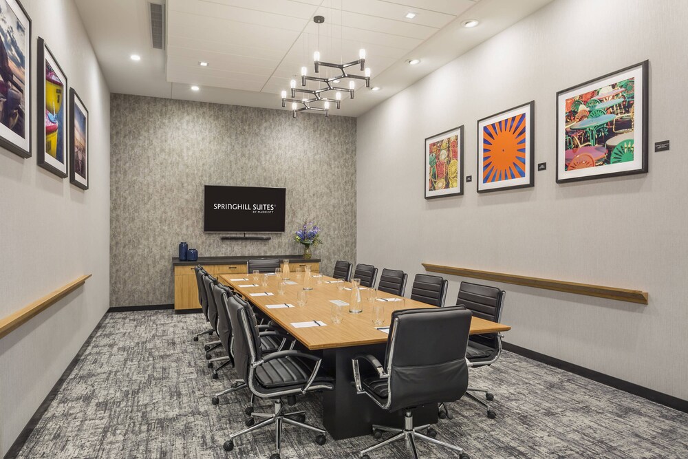 Springhill Suites By Marriott Madison 39/40