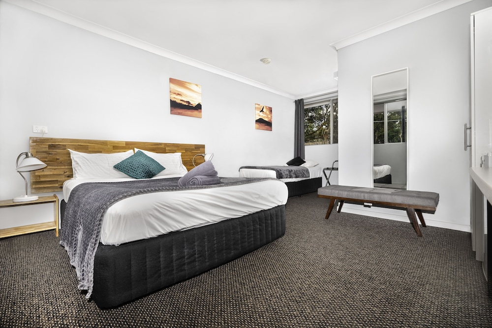 Bald Hills Motel 8/25