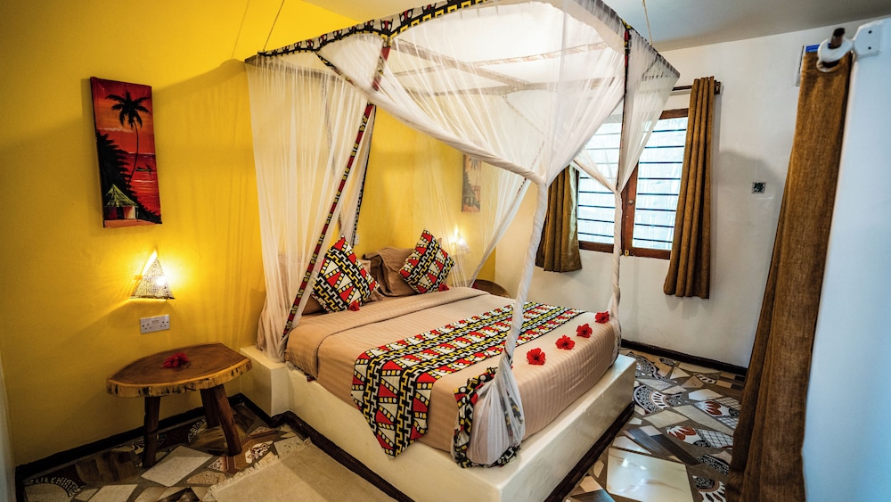 Paradise Beach Resort 13/50