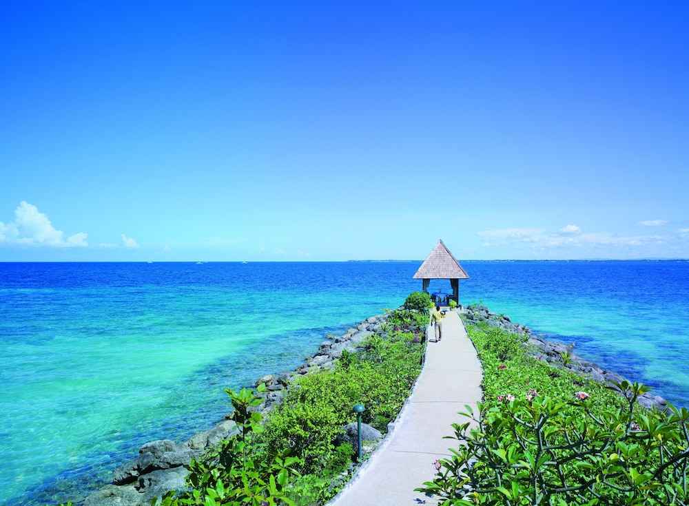 Shangri-La Mactan, Cebu 45/50
