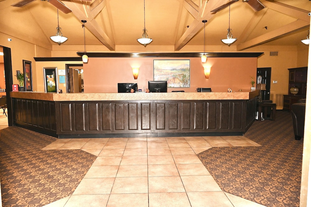 Fortune Inn And Suites Newport 3/50