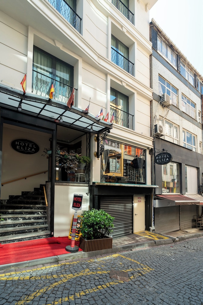 Eliza Hotel 44/50