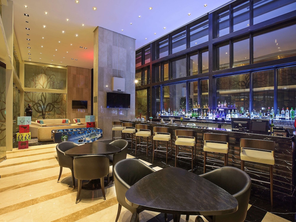 NOVOTEL KOLKATA HOTEL AND RESIDENCES 57/74
