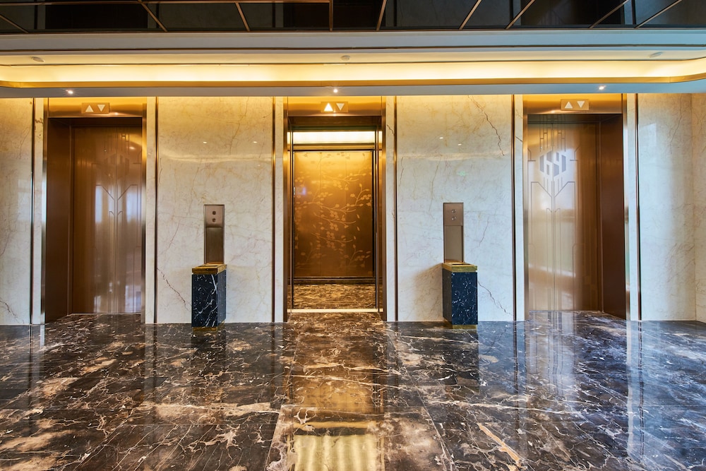Huayu Landmark Hotel 22/32