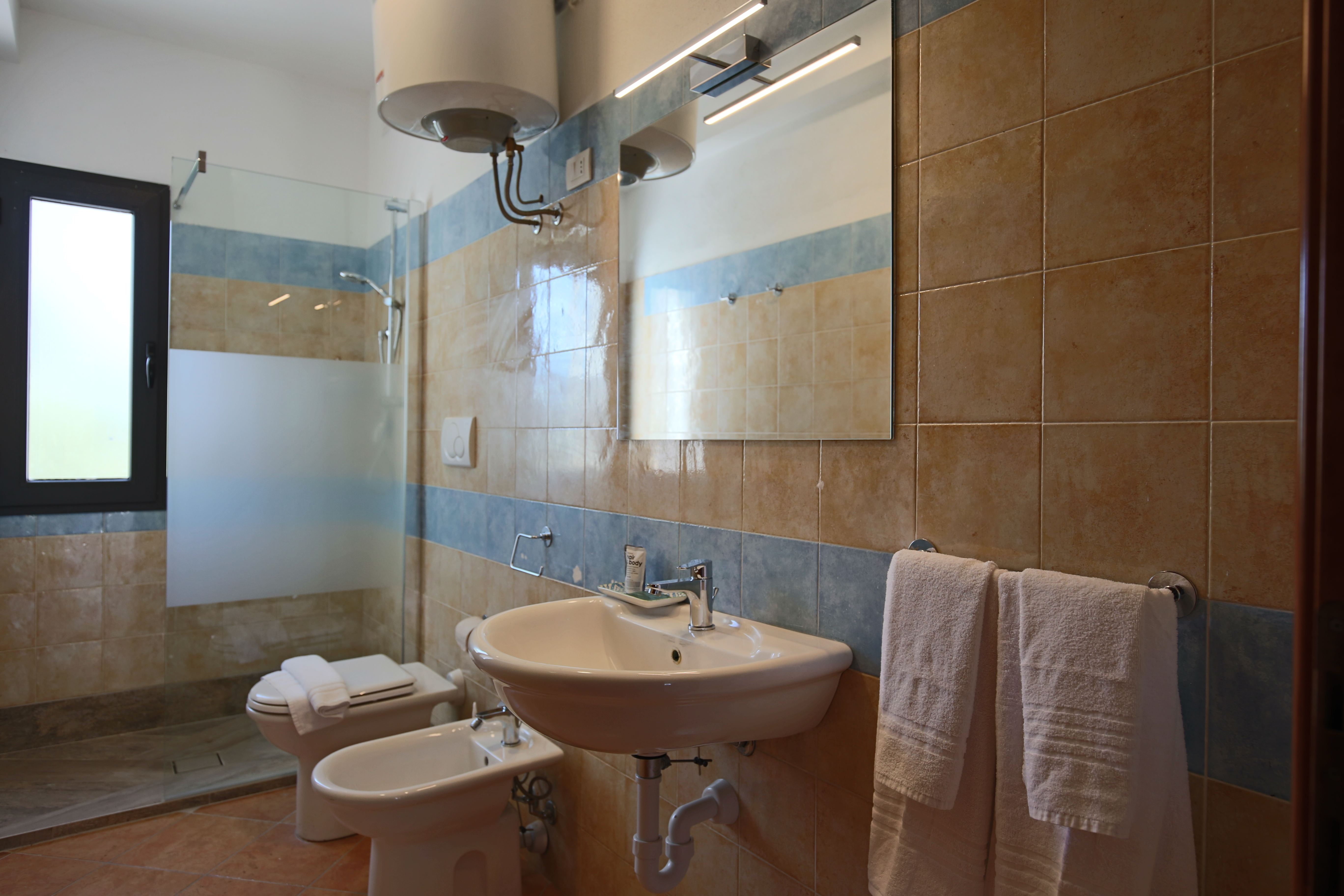 3 Rooms