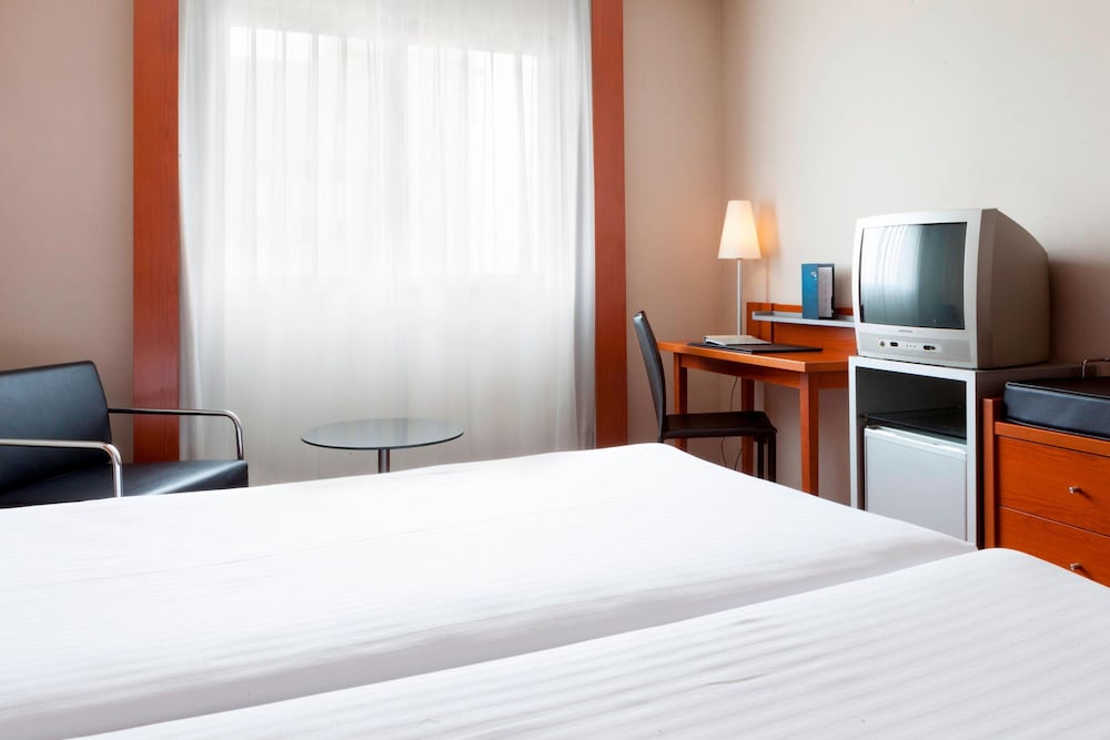 Ac Hotel Sevilla Forum 6/28