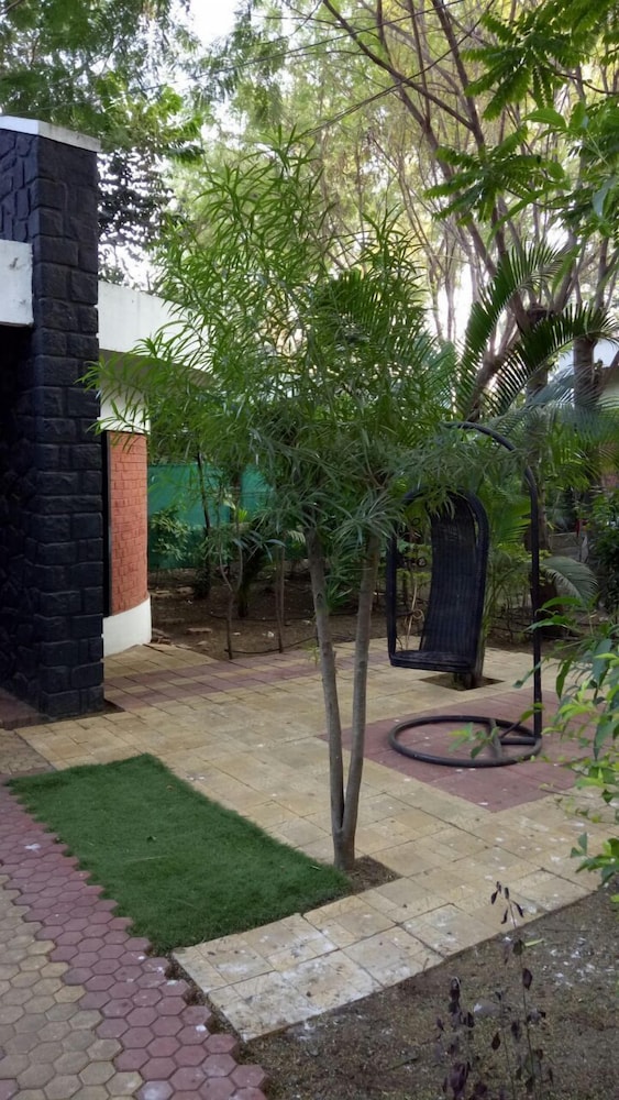 Hotel Tapovan 21/27