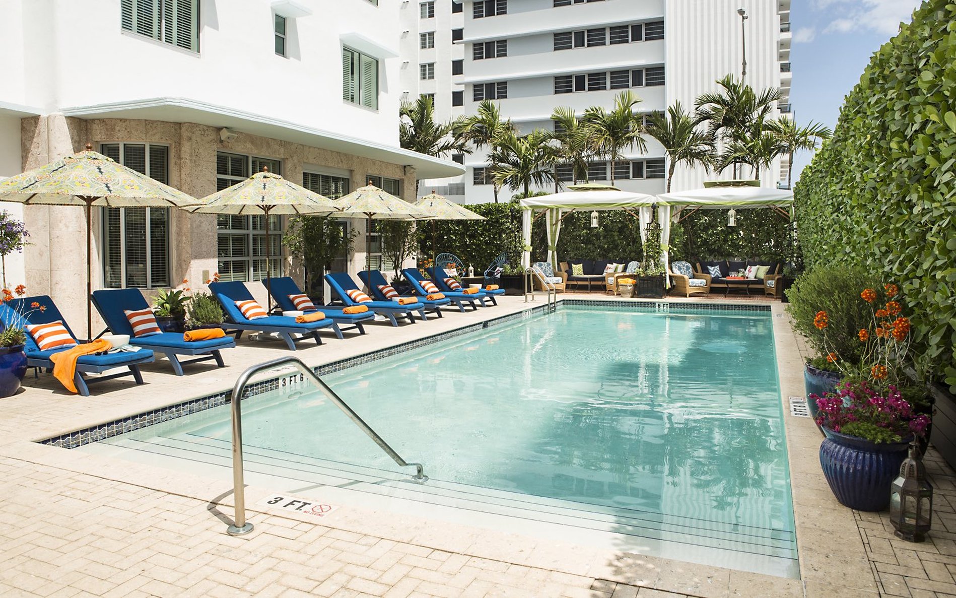 CIRCA 39 HOTEL 42/42