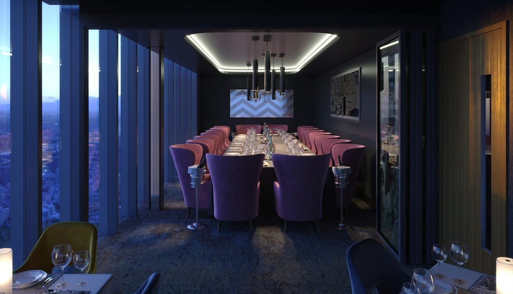 Hotel La Tour 11/64
