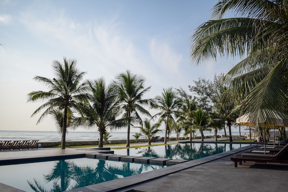 SiamBeach Resort 63/69