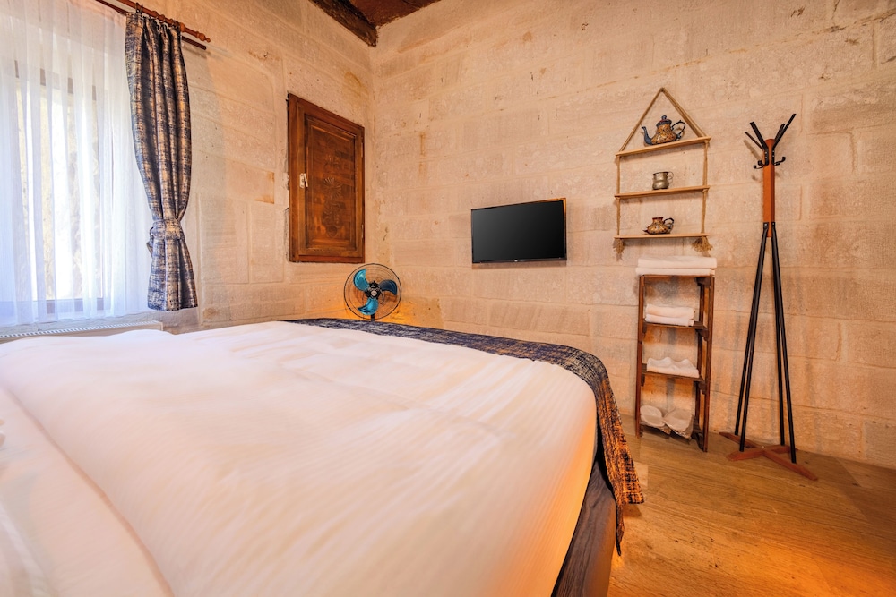 Saliche Cappadocia Cave Suite 12/50