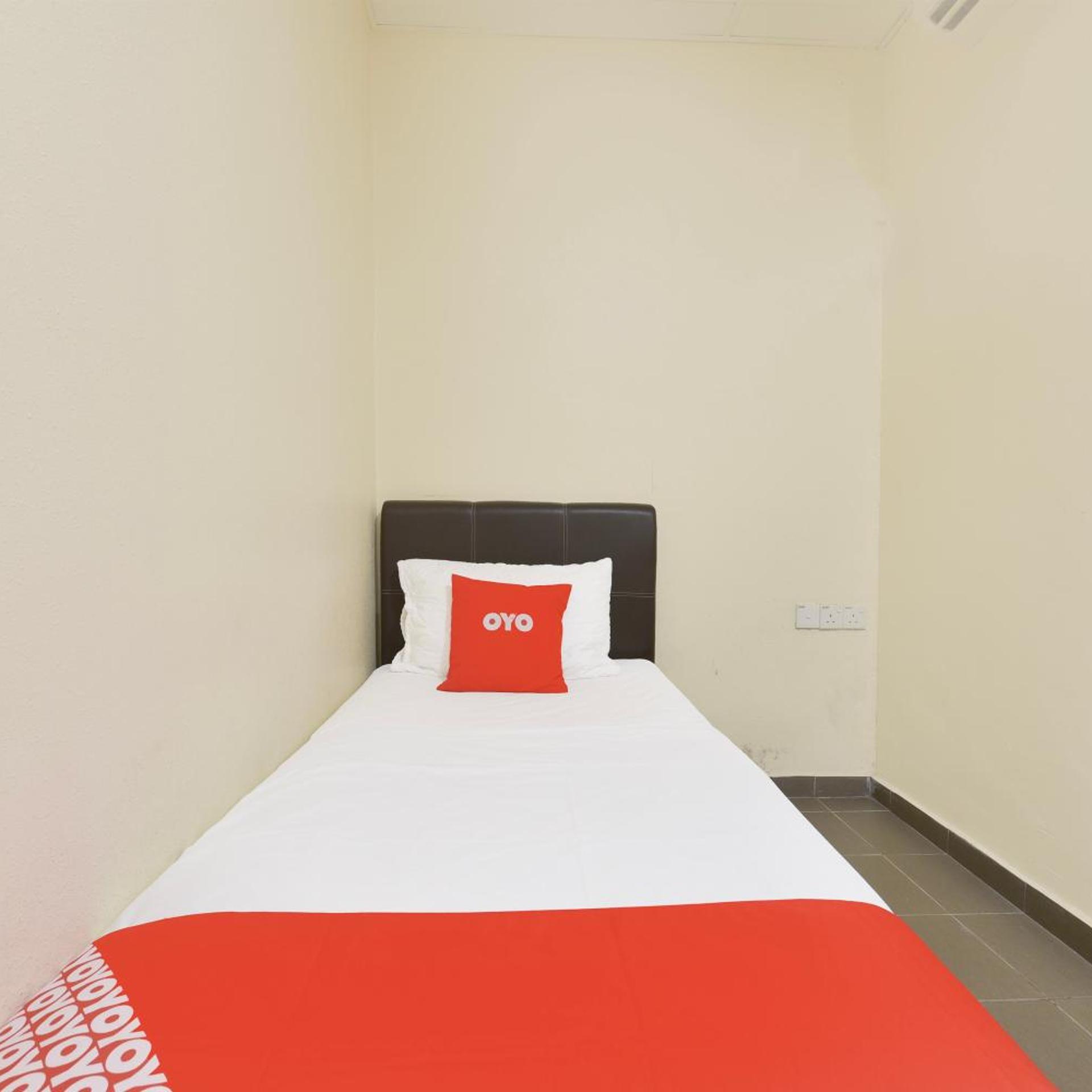 Hotel O Gest Inn 34/48