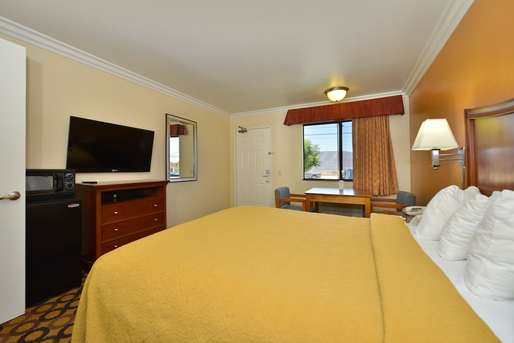 Quality Inn Lake Elsinore 21/51