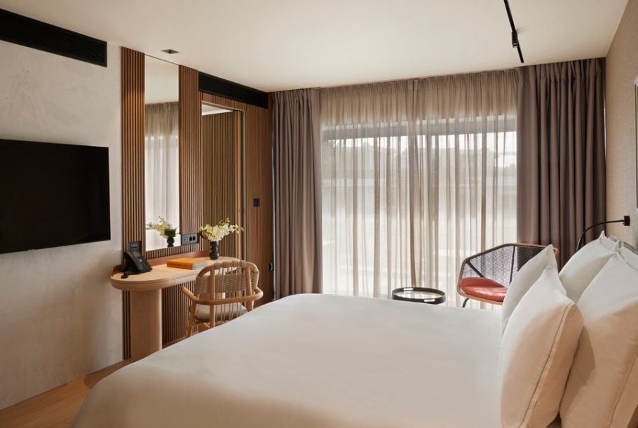 1 Bedroom, Suite, Side Sea View