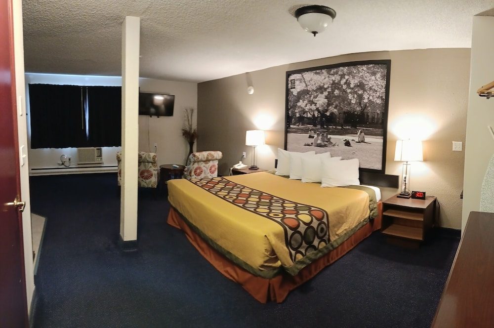 Sutton Suites Hotel 12/38