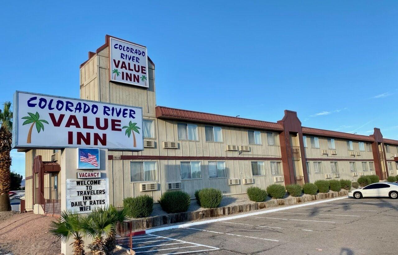 Travelers Inn 20/22