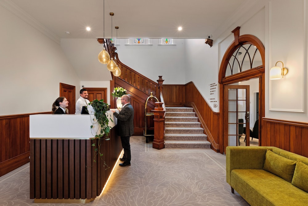 The Clements Hotel 50/65