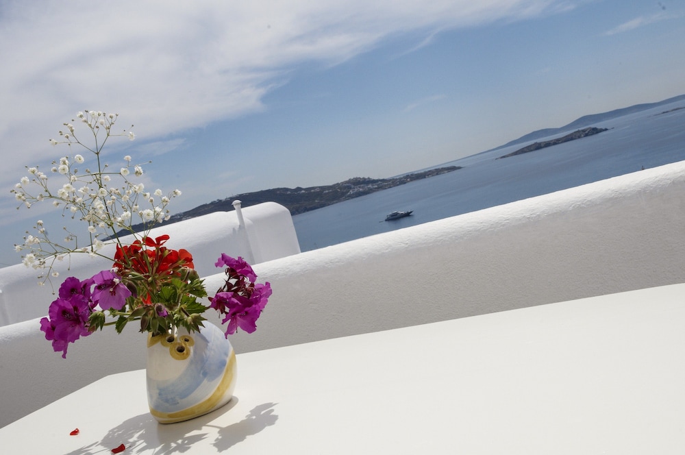 Mykonos View 8/71