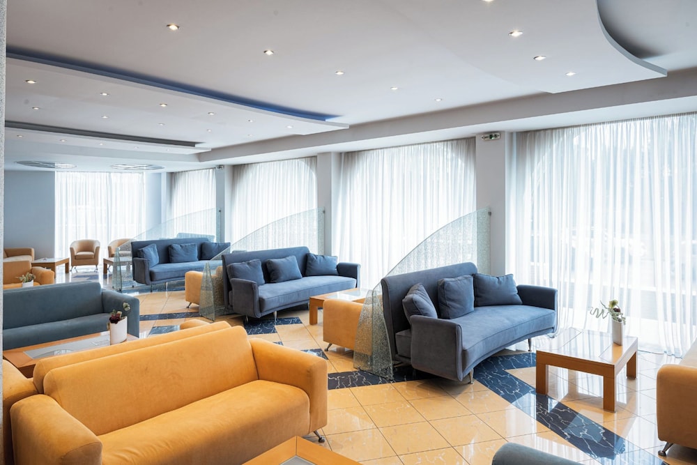 Kreoli Hotel 15/24