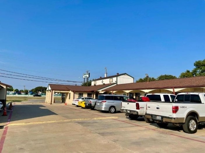 Golden Inn Dallas by Hotel O 33/50