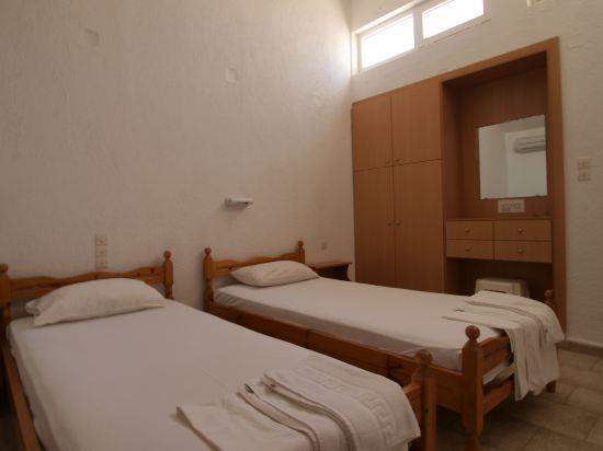 Room at Tasmania Village, AGIOS NIKOLAOS