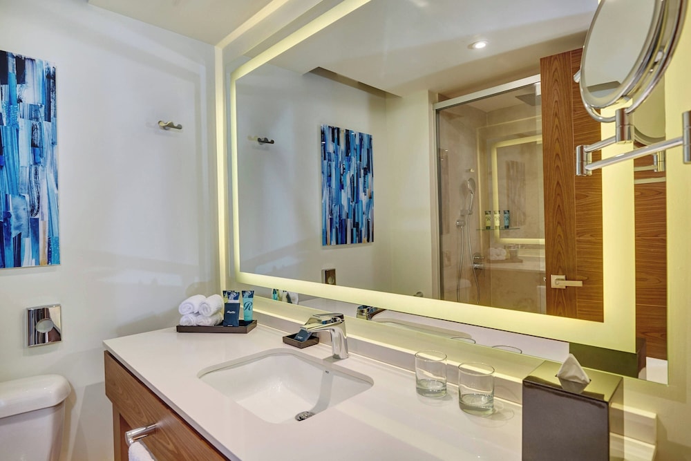 Diamond Club, Junior Suite, Luxury, King Bed, Ocean Front, Sofa، Royalton Grenada, an Autograph Collection All-Inclusive Resort 8/9