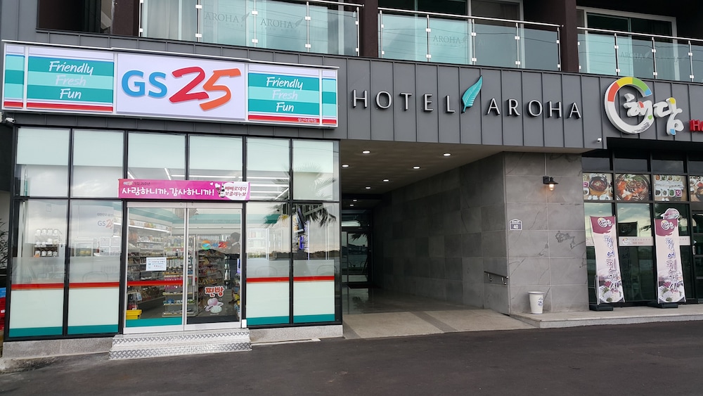 Hotel Aroha 36/47