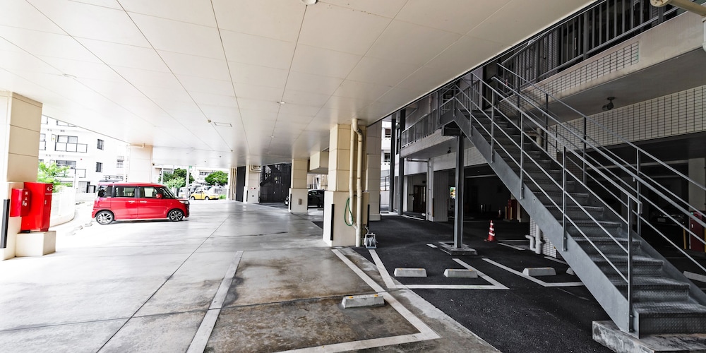 Hotel Azat Naha 64/69