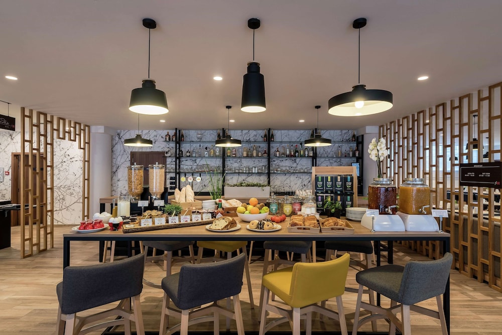 restaurant-cafeteria