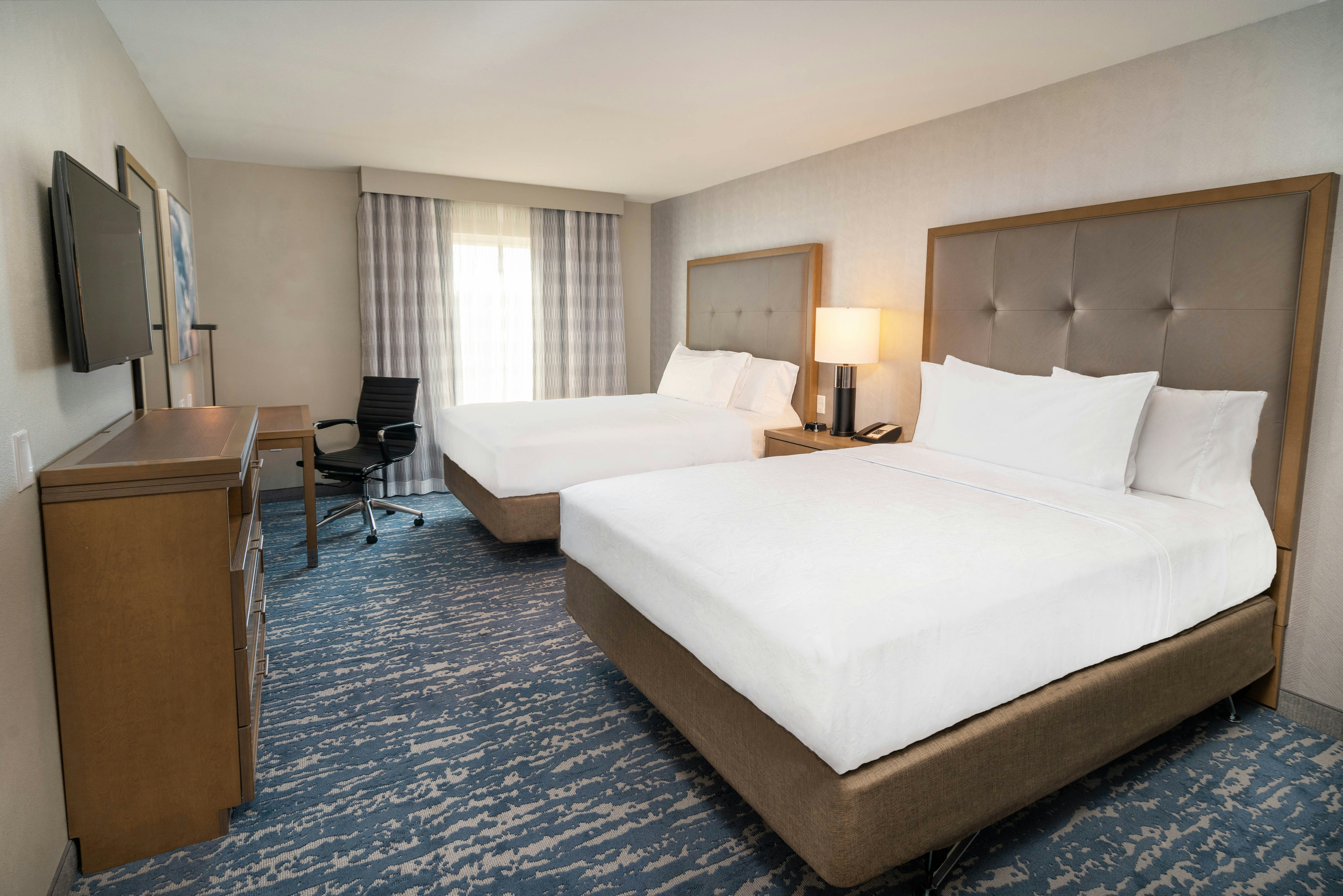 2 Bedrooms, Suite, 1 King or 2 Queen Beds