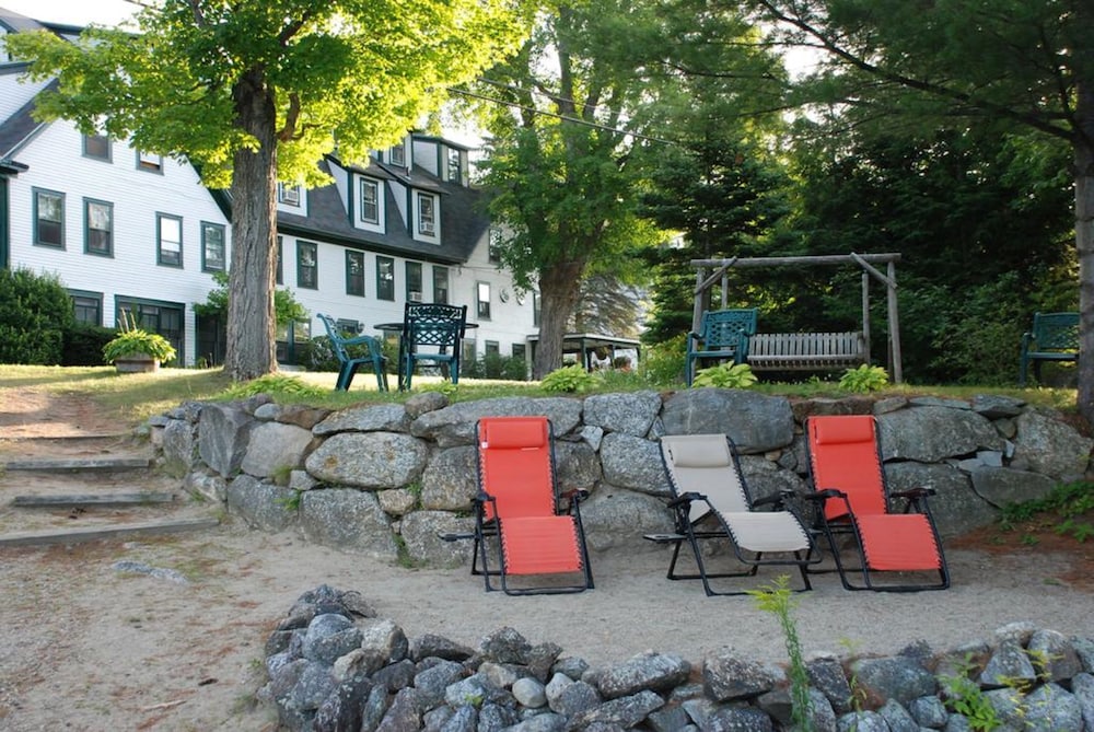 Follansbee Inn 64/72