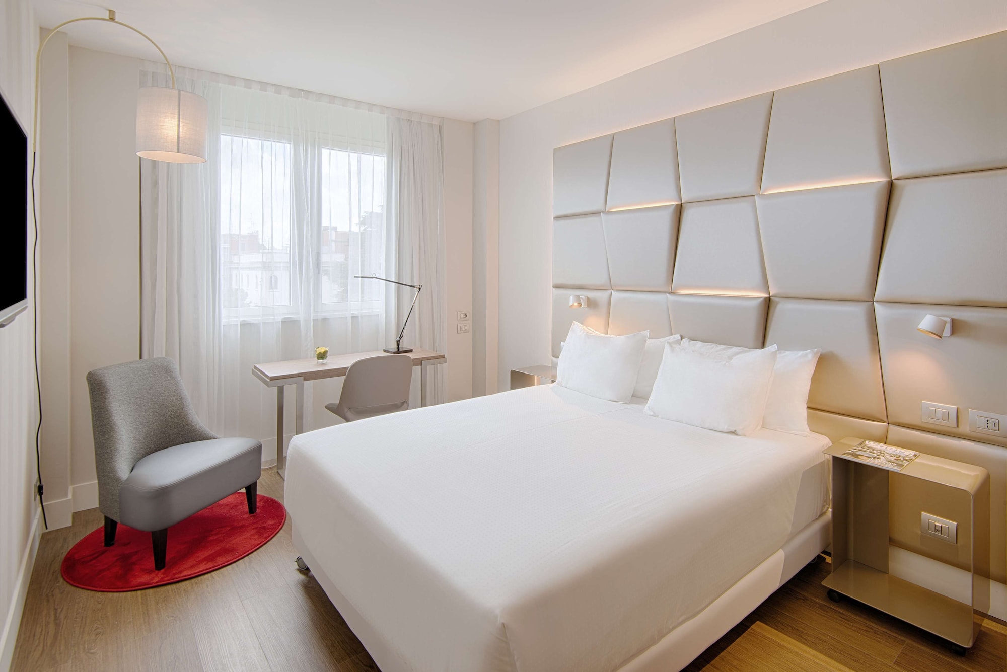 PREMIUM, WITH EXTRA BED