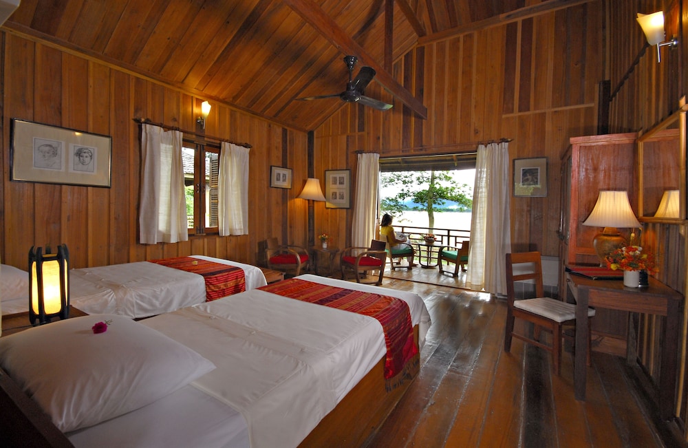 La Folie Lodge 11/50