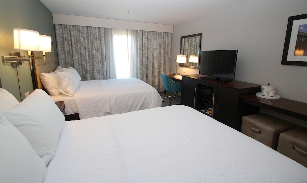 Hampton Inn Suffolk 27/53