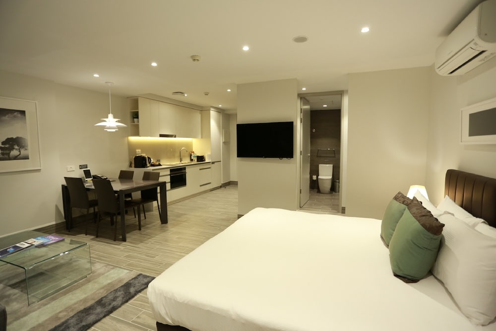The Branksome Hotel & Residences 37/60