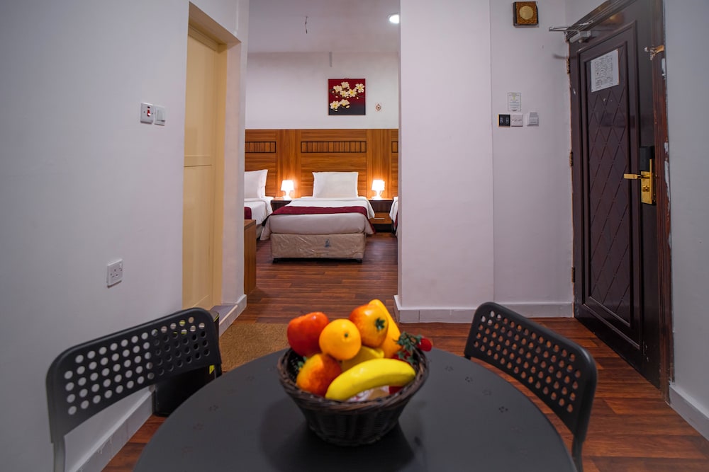 Al Sabkha Hotel 43/53