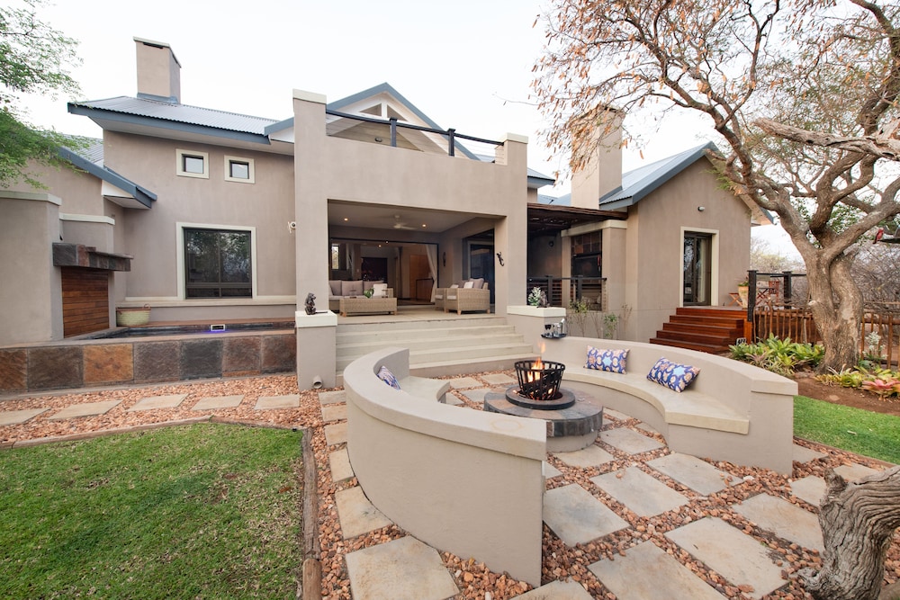 Nyaleti Lodge 38/47